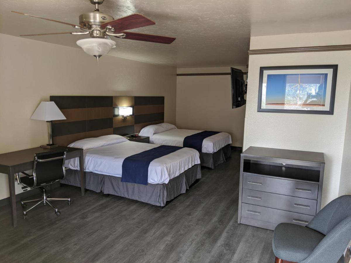 Atrium Inn Fort Stockton Exteriör bild