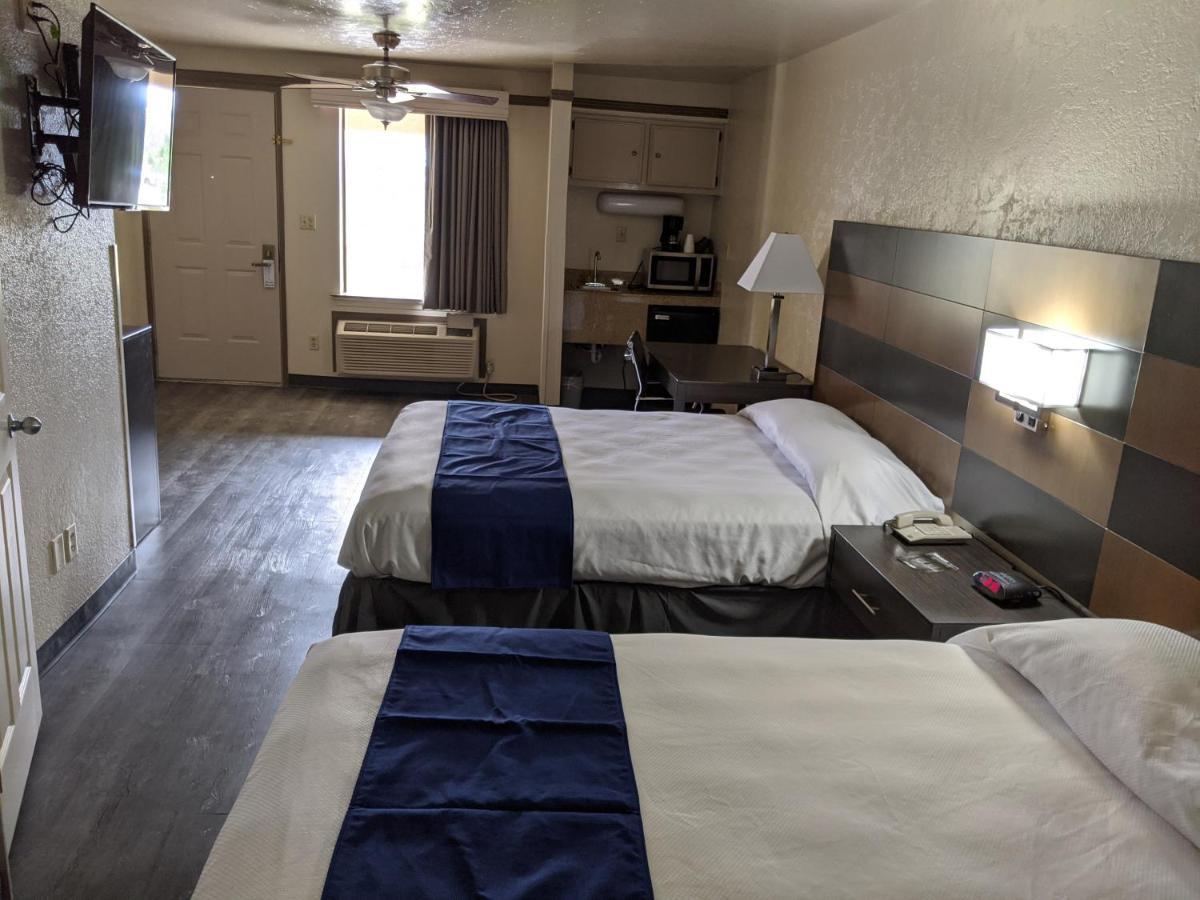 Atrium Inn Fort Stockton Exteriör bild